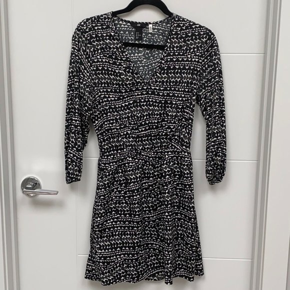 H&M Black & White Heart Print Dress - Picture 1 of 2